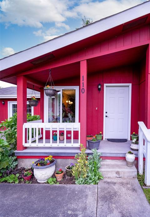 110 Serpentine Ave, Sequim, WA 98382 photo 2