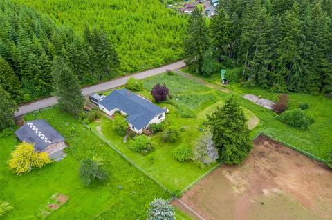 137 Backstrom Rd, Winlock, WA 98596 photo 1