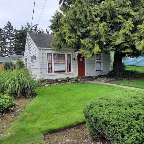 1311 11 St, Anacortes, WA 98221