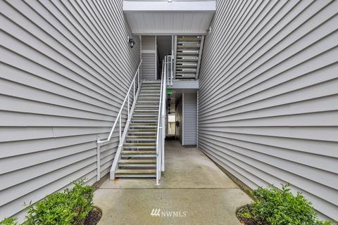 14915 38th Dr SE #1027, Bothell, WA 98012 photo 3