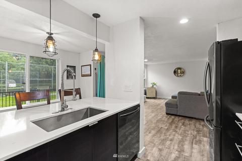 820 E Cady Rd #D104, Everett, WA 98203 photo 5
