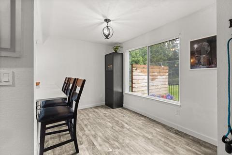 820 E Cady Rd #D104, Everett, WA 98203 photo 12