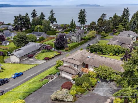 3219 Wave Dr, Everett, WA 98203 photo 1