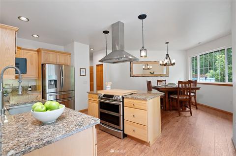 7855 E Grapeview Loop Rd, Allyn, WA 98524 photo 10