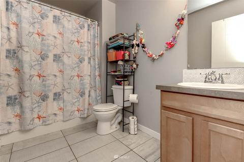 203 Voss St NE, Orting, WA 98360 photo 27