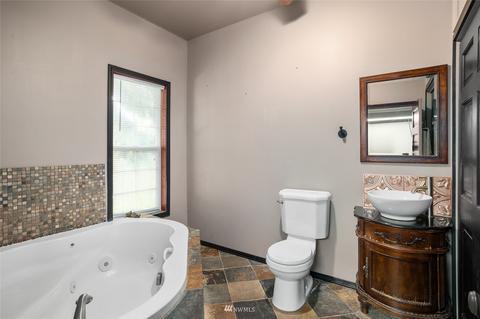413 E Third St, Cle Elum, WA 98922 photo 15