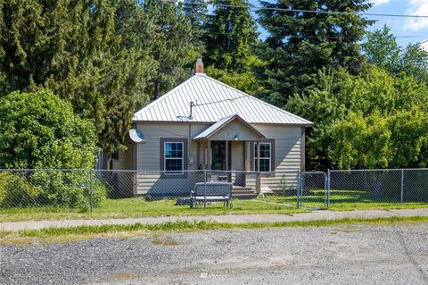 413 E Third St, Cle Elum, WA 98922 photo 1