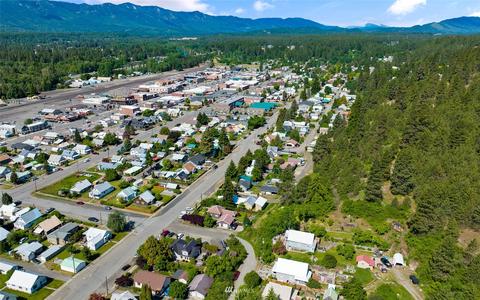 413 E Third St, Cle Elum, WA 98922 photo 25