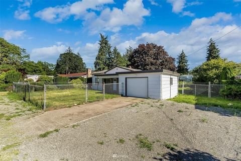118 165th St E, Spanaway, WA 98387 photo 4
