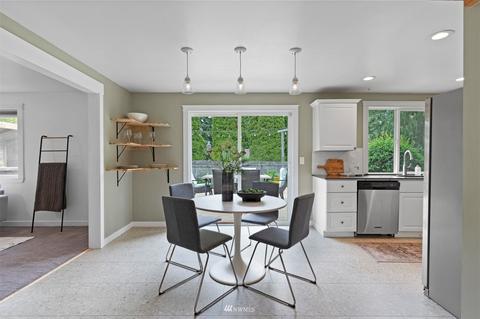 107 222nd St SW, Bothell, WA 98021 photo 8