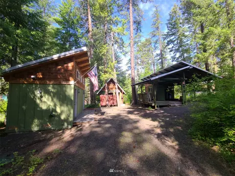 21819 Colt Rd, Leavenworth, WA 98826
