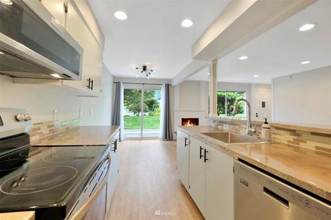 504 214th St SW #23B, Bothell, WA 98021 photo 8