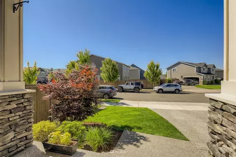 906 Boatman Ave NW, Orting, WA 98360 photo 4