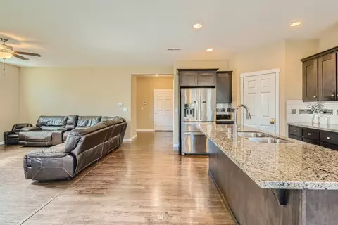 906 Boatman Ave NW, Orting, WA 98360 photo 10