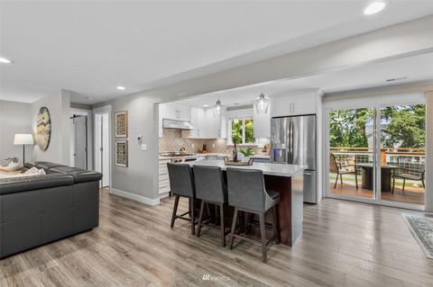 8852 NE 203rd Pl, Bothell, WA 98011 photo 6