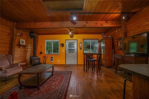 509 310th St E, Roy, WA 98580 photo 4