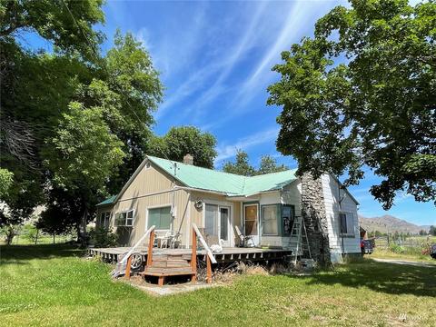 15 A S Kirkpatrick Rd, Omak, WA 98841