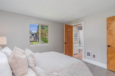 18120 19th Dr SE, Bothell, WA 98012 photo 22
