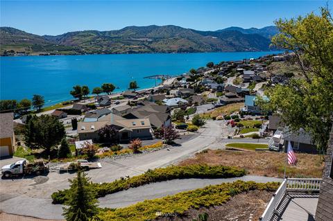 115 Eldorado Pl, Chelan, WA 98816 photo 3