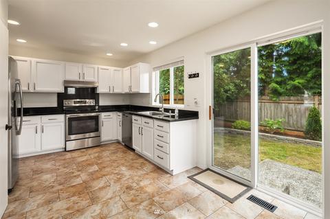 4808 SE 147th Pl, Everett, WA 98208 photo 9