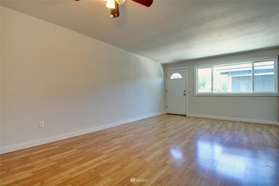  8802 14th St NE, Lake Stevens, WA 98258 photo 8