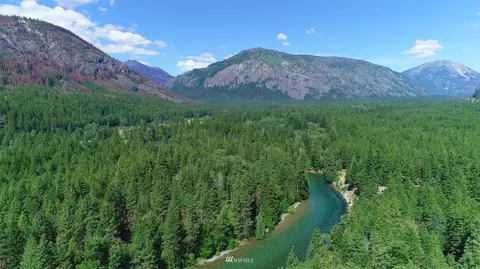 54 Mazama Pines Ln, Mazama, WA 98833