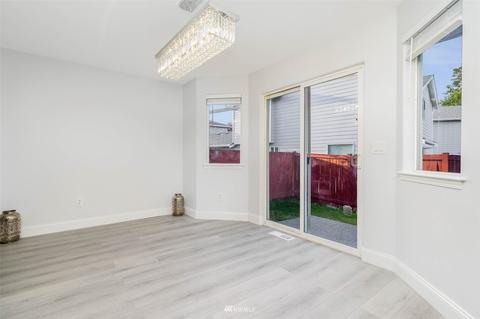 18703 10th Ave SE, Bothell, WA 98012 photo 12