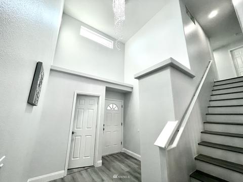 18703 10th Ave SE, Bothell, WA 98012 photo 4