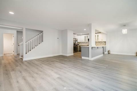 18703 10th Ave SE, Bothell, WA 98012 photo 10
