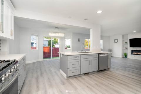 18703 10th Ave SE, Bothell, WA 98012 photo 9