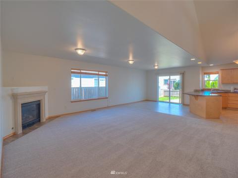 243 Riggs Dr E, Enumclaw, WA 98022 photo 4