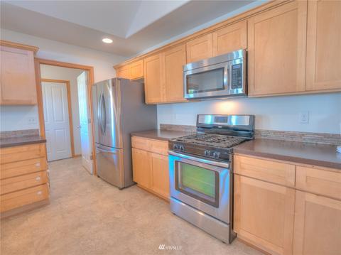 243 Riggs Dr E, Enumclaw, WA 98022 photo 10