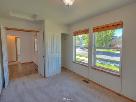 243 Riggs Dr E, Enumclaw, WA 98022 photo 20