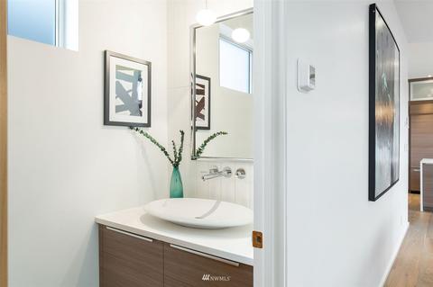 2302 42nd Ave E, Seattle, WA 98112 photo 19