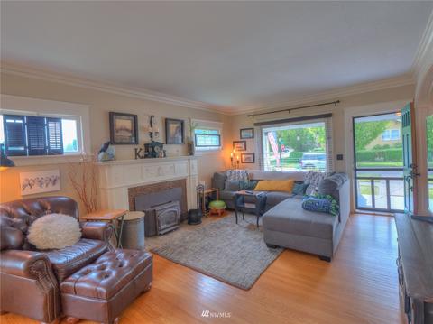 2048 Park St, Enumclaw, WA 98022 photo 4