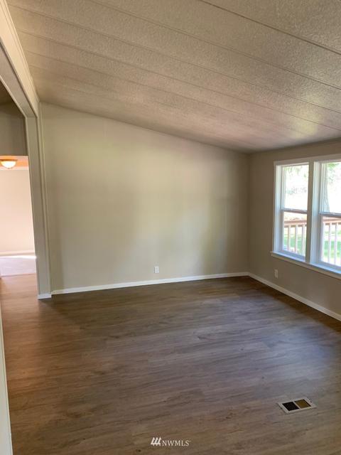 723 Tipsoo Loop SE, Rainier, WA 98576 photo 13