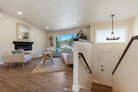902 194th St E, Spanaway, WA 98387 photo 4
