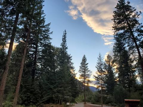 18525 Highway 20, Winthrop, WA 98862