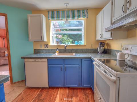 1004 Baysinger Pl, Enumclaw, WA 98022 photo 4