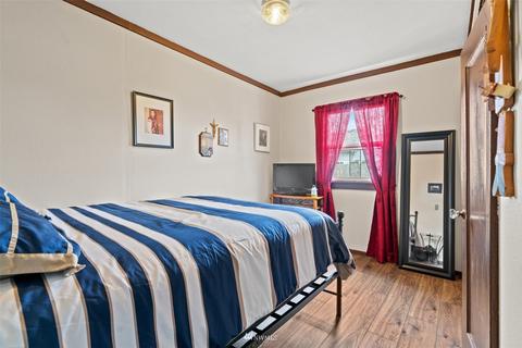 1309 39th St, Everett, WA 98201 photo 9