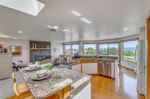 2506 Hillside Ln, Everett, WA 98203 photo 8