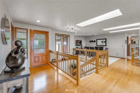 2506 Hillside Ln, Everett, WA 98203 photo 7