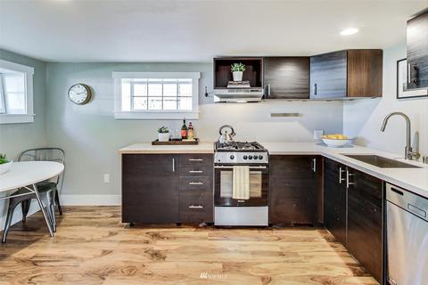 2805 E Spring St, Seattle, WA 98122 photo 31