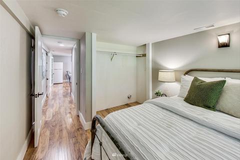 2805 E Spring St, Seattle, WA 98122 photo 37