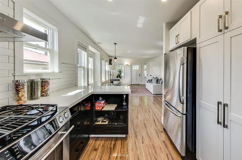 2805 E Spring St, Seattle, WA 98122 photo 14