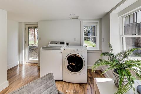 2805 E Spring St, Seattle, WA 98122 photo 38
