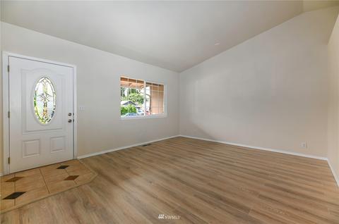 905 Elm St, Sultan, WA 98294 photo 4