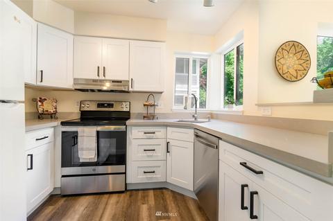 3921 243rd Pl SE #J-204, Bothell, WA 98021 photo 11