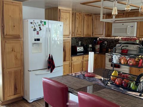 21528 SE 392nd St, Enumclaw, WA 98022 photo 9