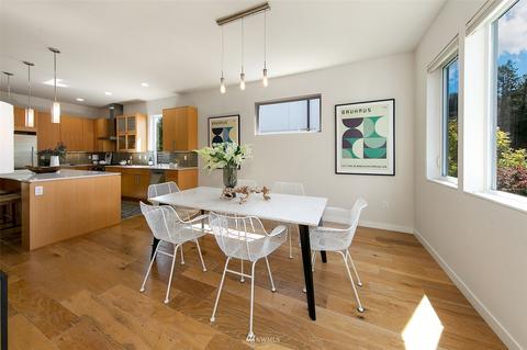 2928 E Thomas St, Seattle, WA 98112 photo 7
